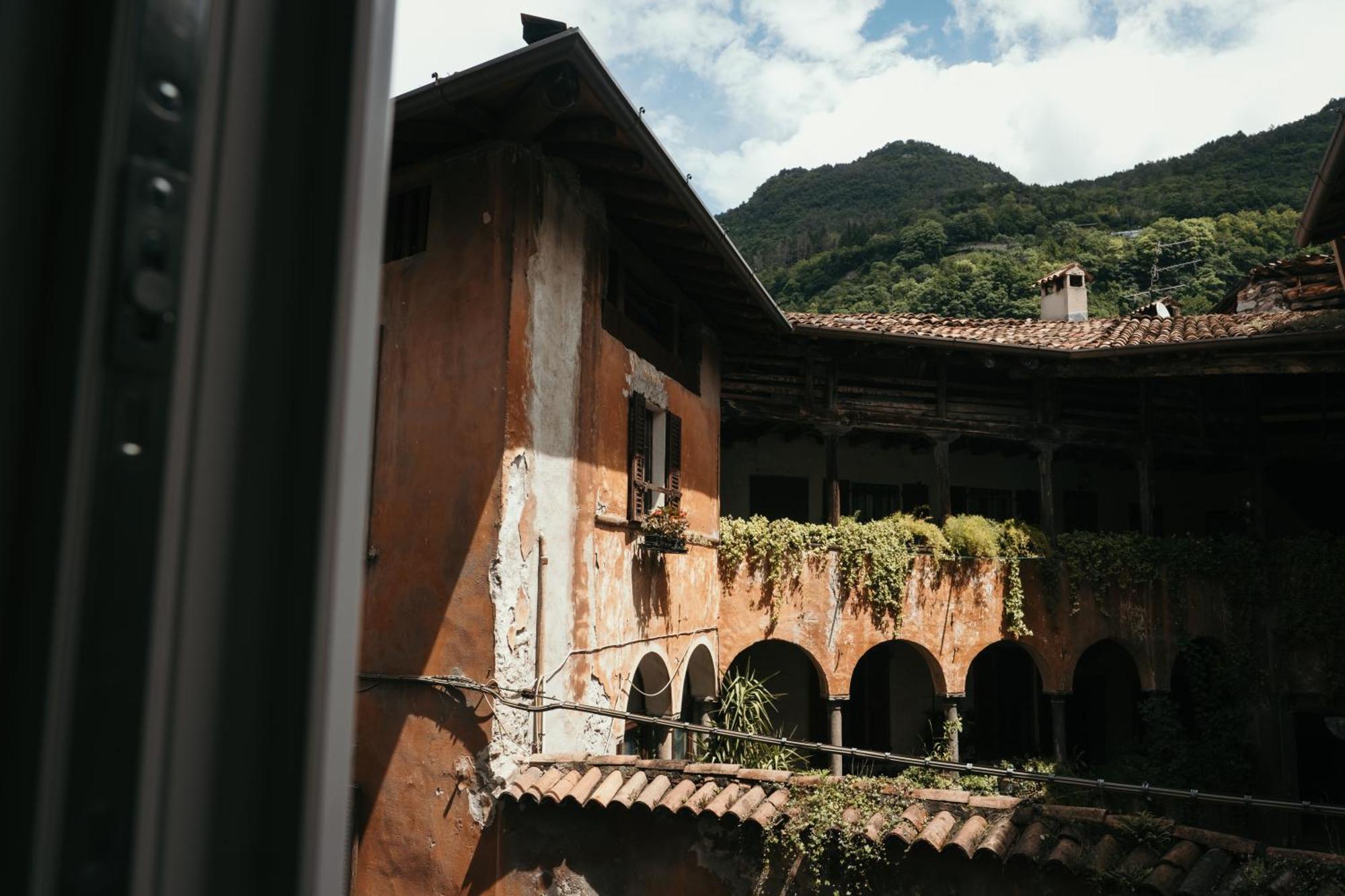 Charme Nel Borgo Di Bienno Di Design, Natura & Relax Exterior foto